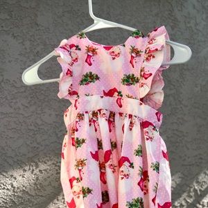 Adorable Xiao.sending size 120 US size 4/5t vintage Santa-print dress.